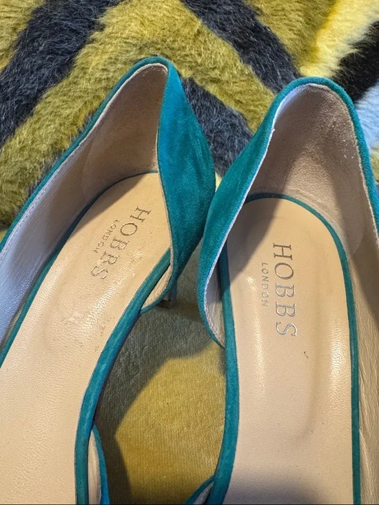 Teal Suede Mid-Heel Pumps - Picture 4 of 15